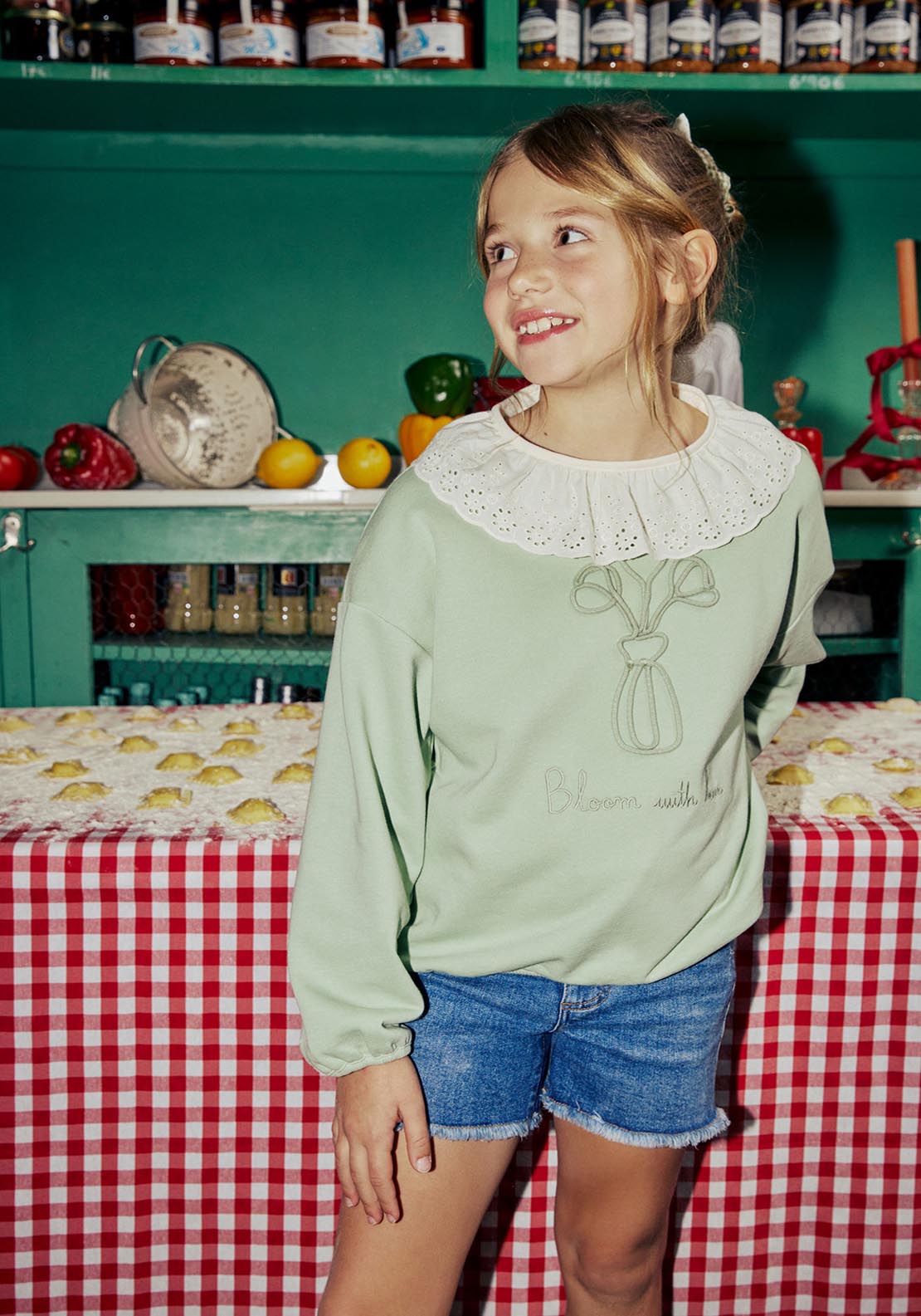 Sfera Cord Embroidered Vase Sweatshirt - Green 4 Shaws Department Stores