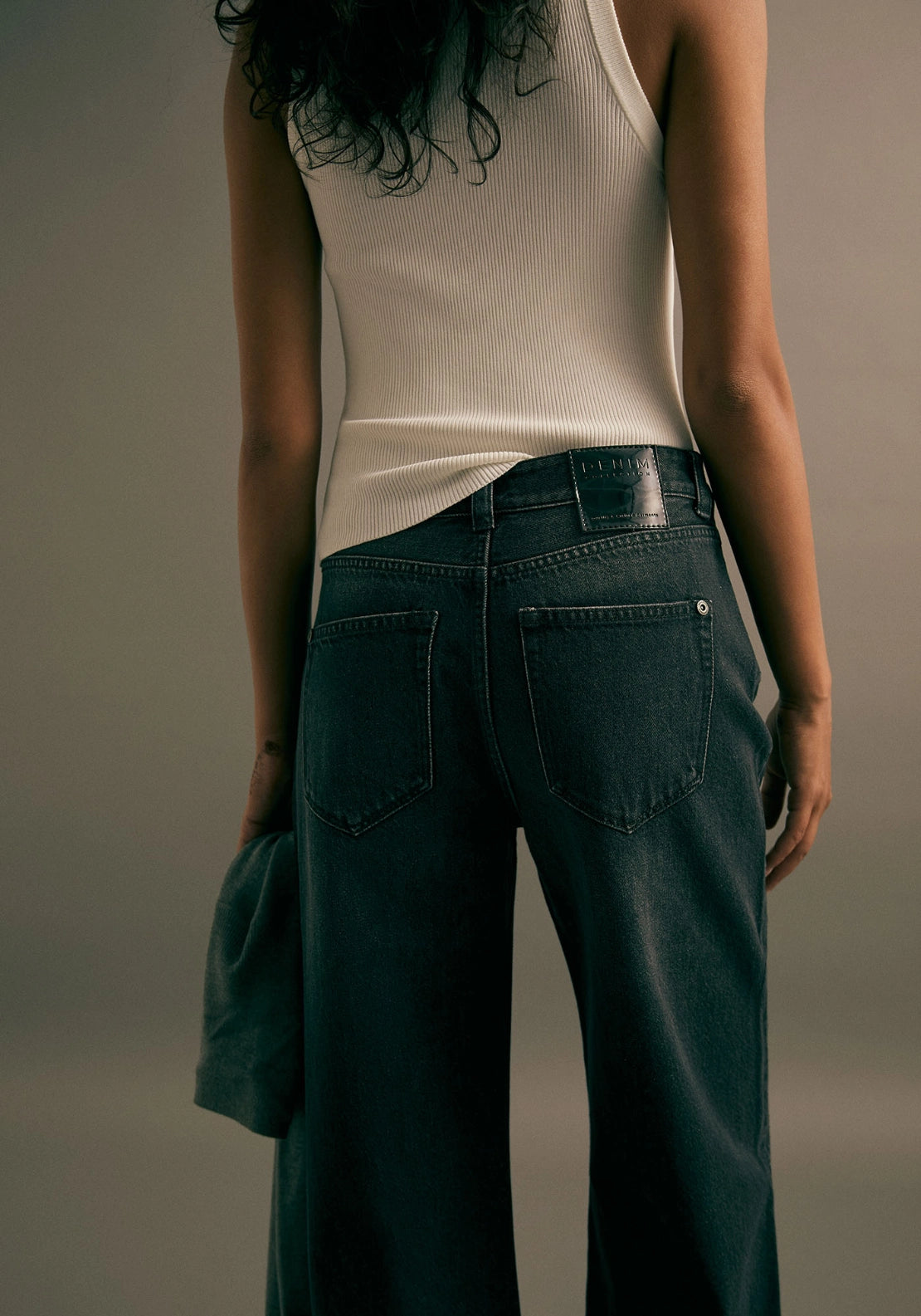 Mid Rise Straight Leg Jeans - Denim Medium Blue