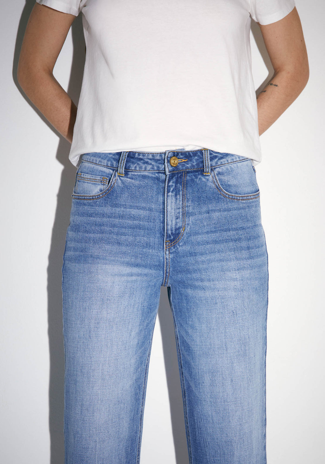 Straight Wide Ankle Jeans - Denim