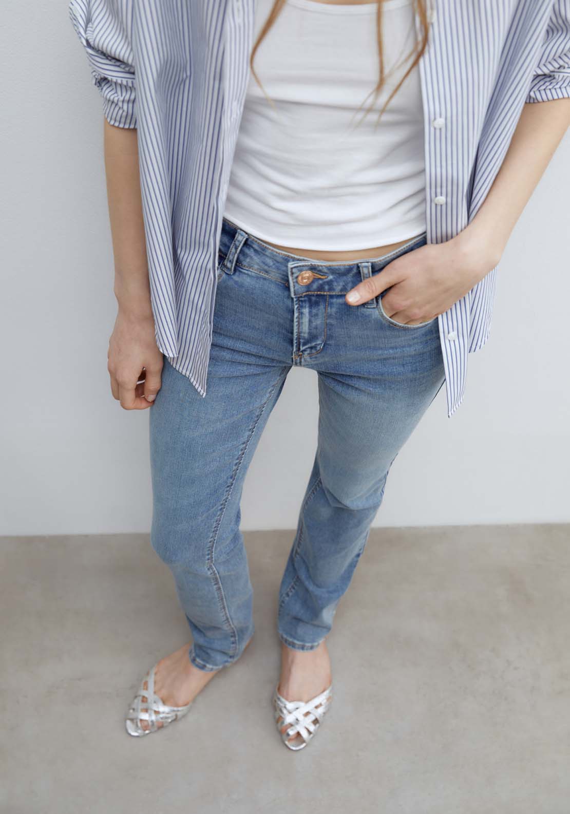 Sfera Basic straight-leg jeans - Medium Wash 3 Shaws Department Stores