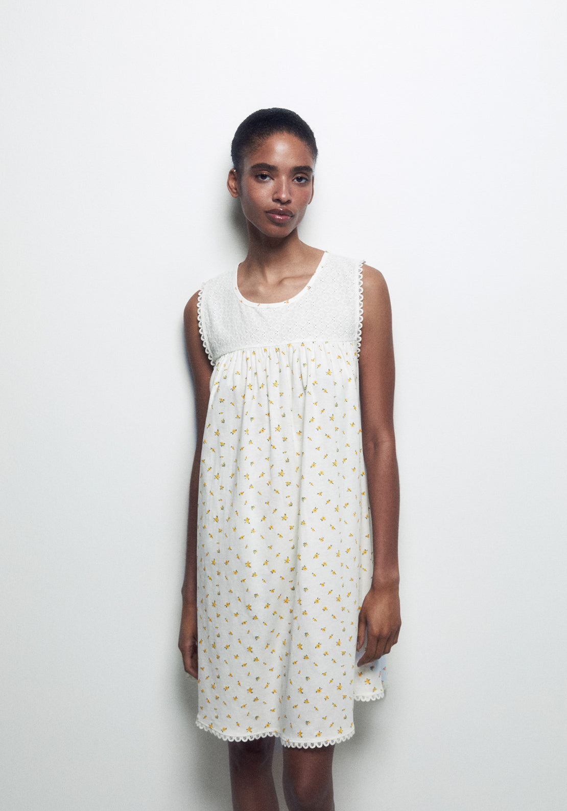 100% Cotton Sleeveless Floral Nightdress - Nude