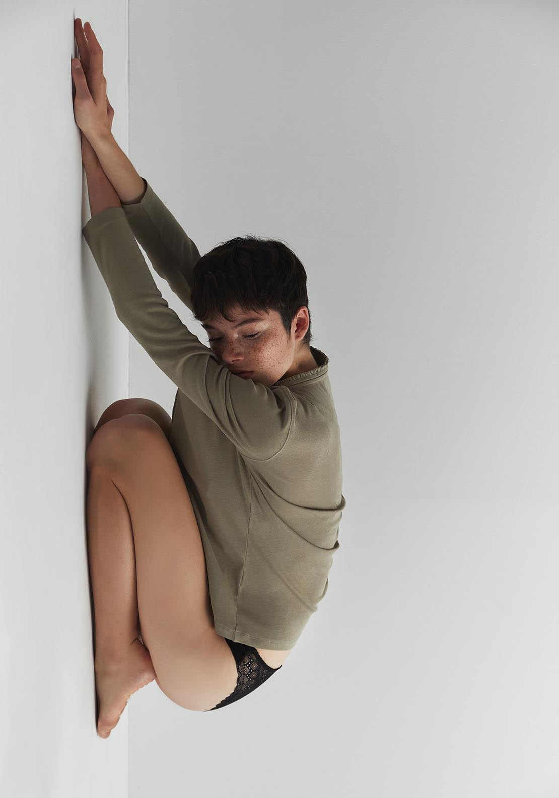 Sfera Plain ribbed long-sleeved T-shirt - Green 4 Shaws Department Stores