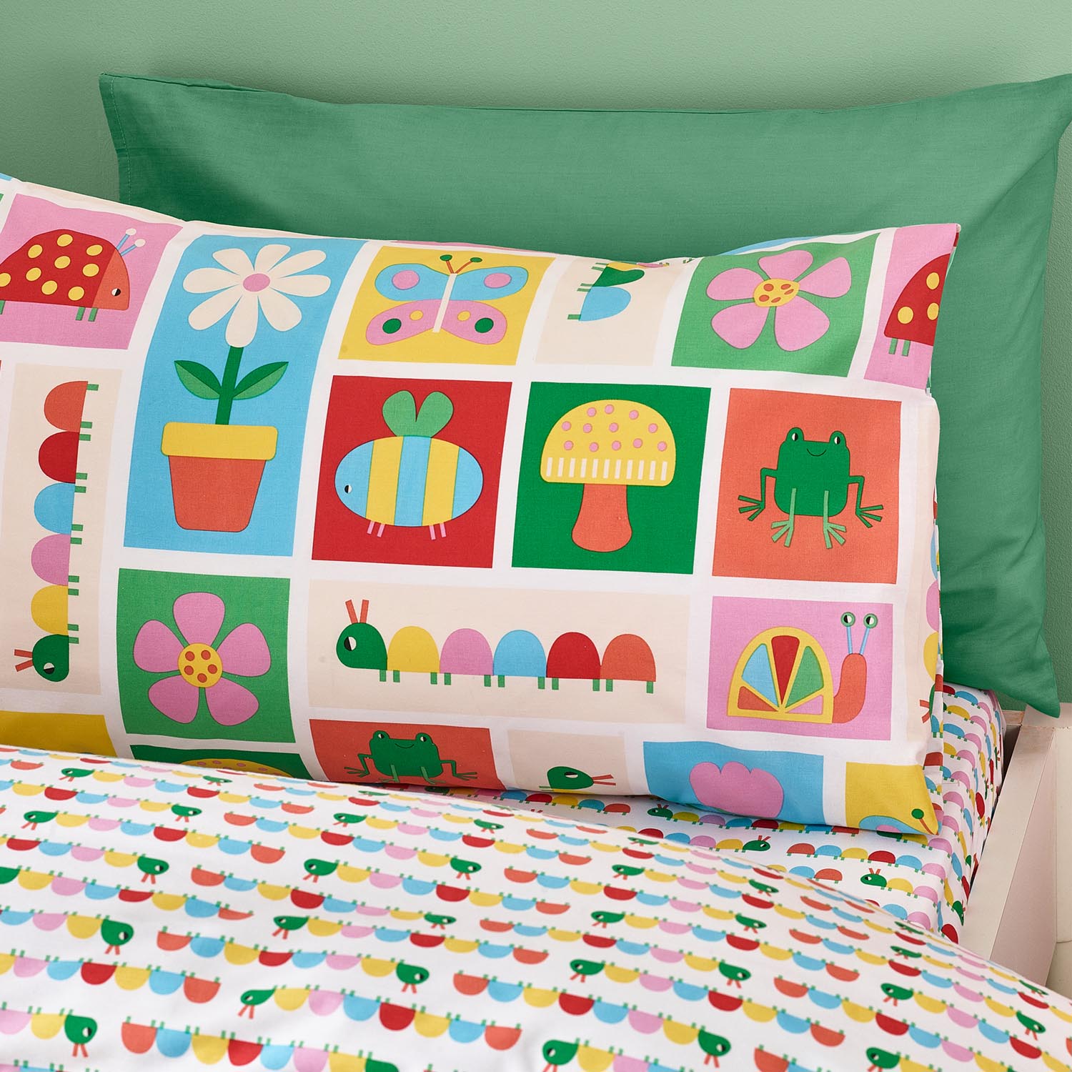 The Home Collection Kids Lovable Garden Friends Reversible Duvet Cover Set - Bright 3 Shaws Department Stores