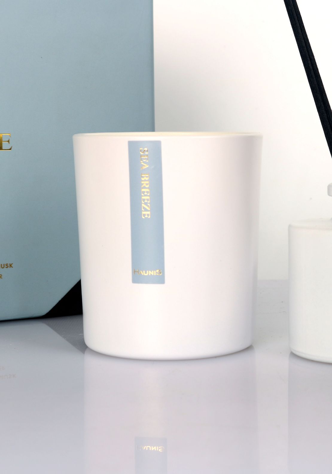 Haunis Sea Breeze Candle & Diffuser Set - Sea Breeze 3 Shaws Department Stores