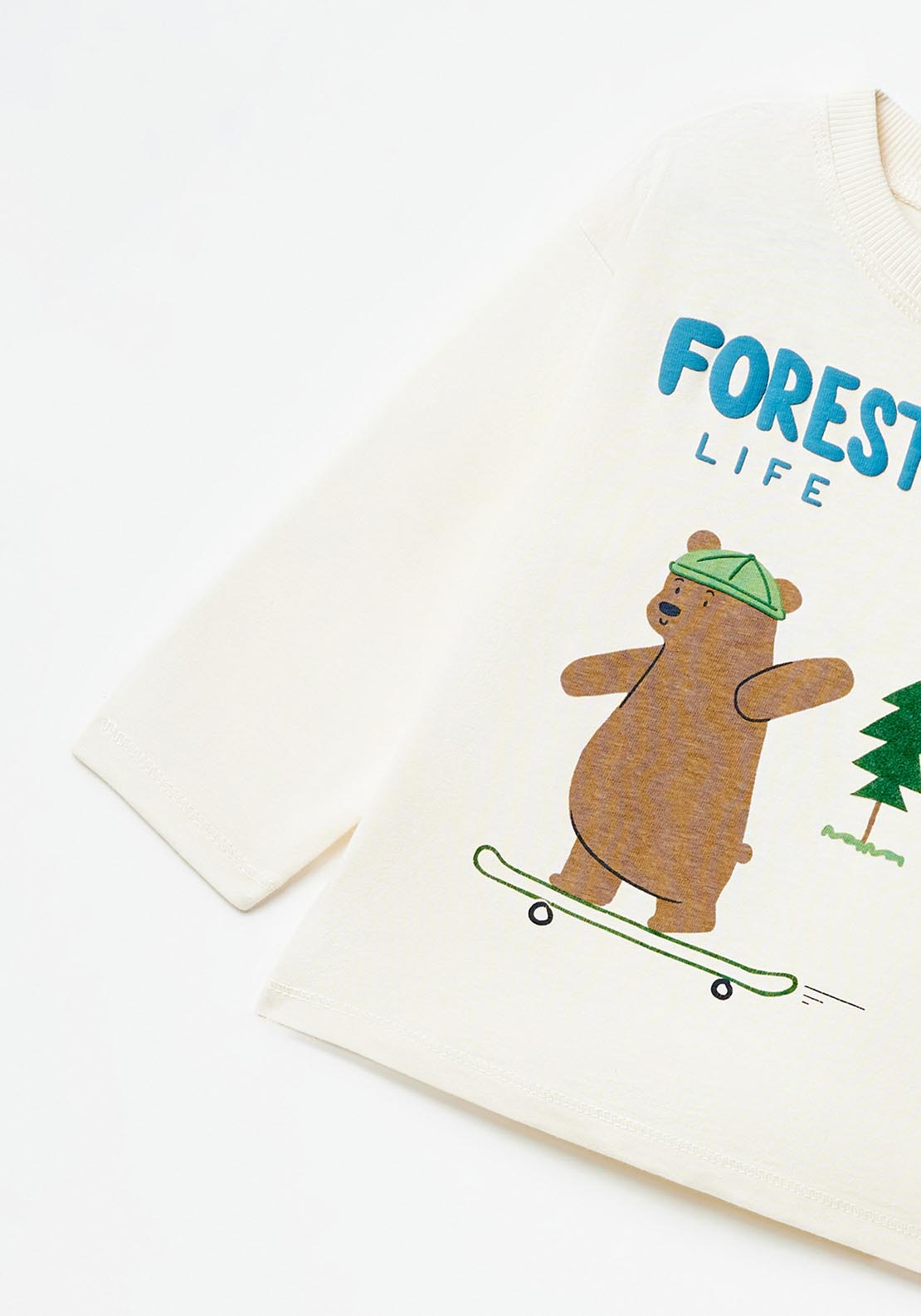 Sfera Bear on a skateboard long-sleeved T-shirt - White 5 Shaws Department Stores