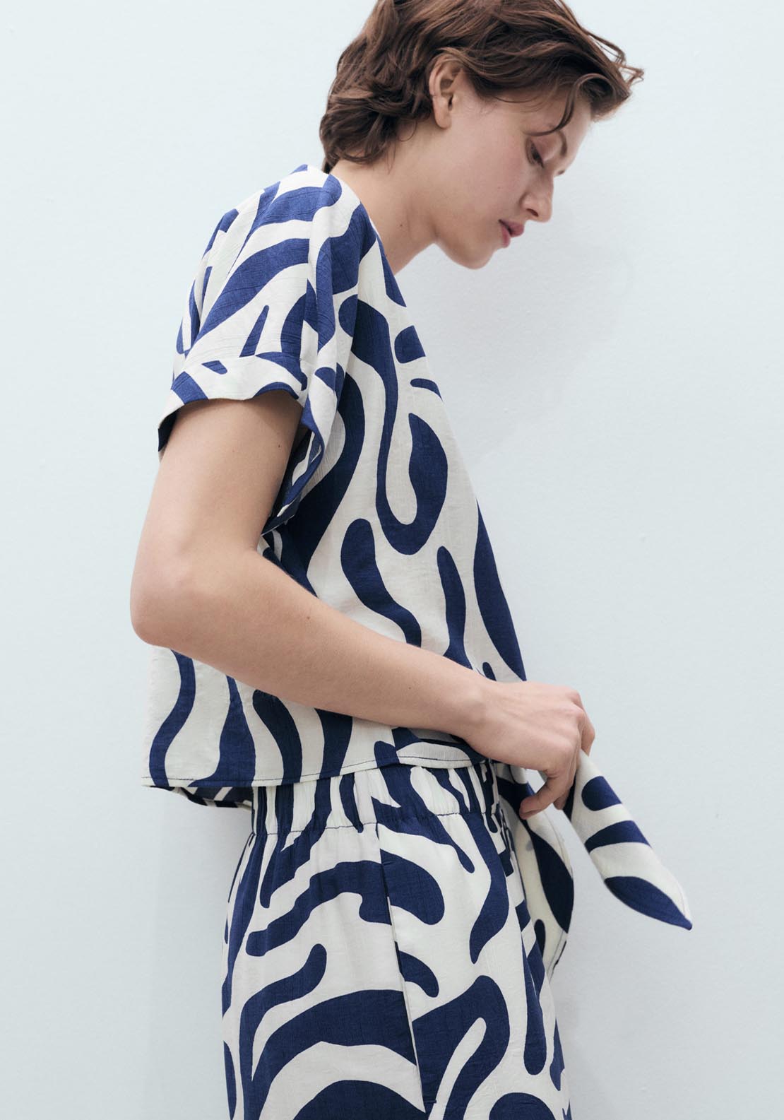 Mango Printed Crop Shirt With Knot Detail - Beige 4 Shaws Department Stores