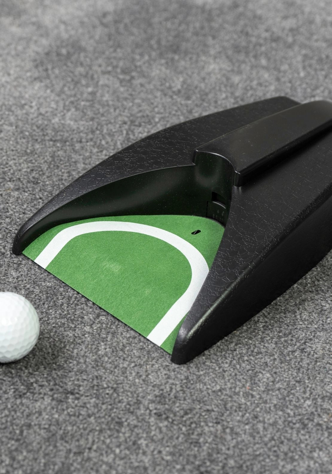 Golf Putting Cup With Automatic Ball Return - Multi