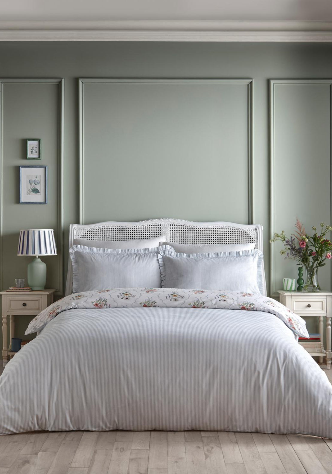 Heather & Ferne 100% Cotton Floral Bouquet Duvet Cover Set - Multi 2 Shaws Department Stores