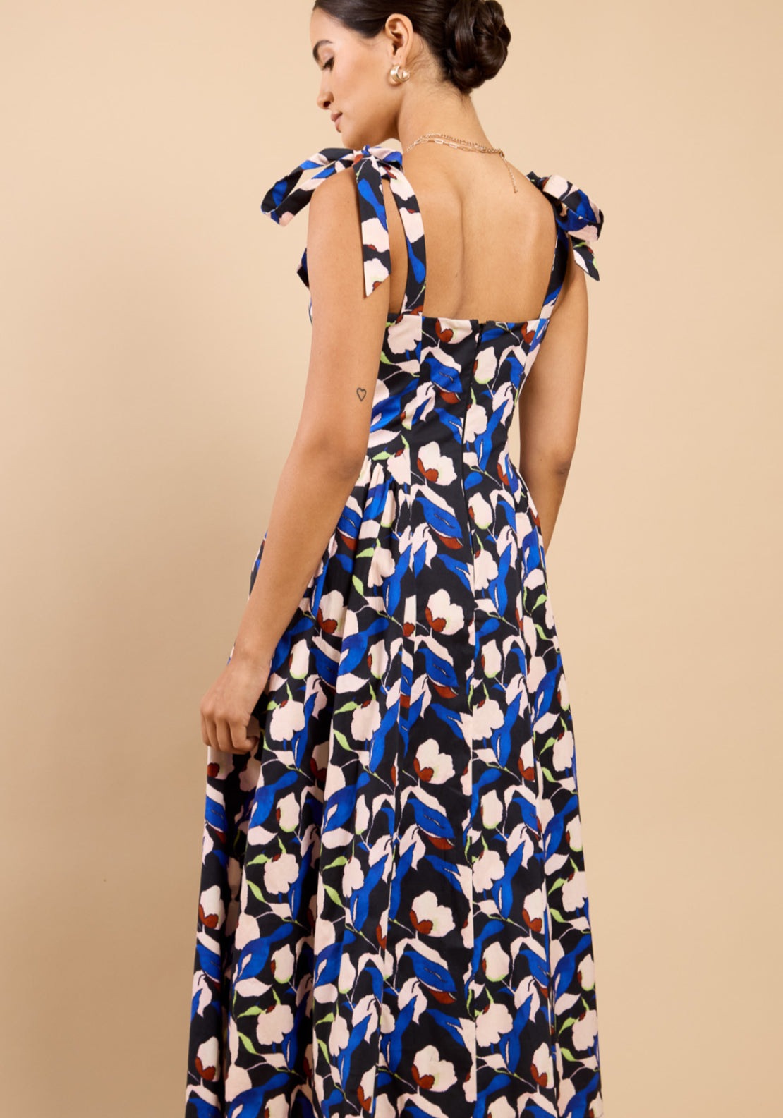 Caprielle Floral Print Tie Strap Dress - Blue Print