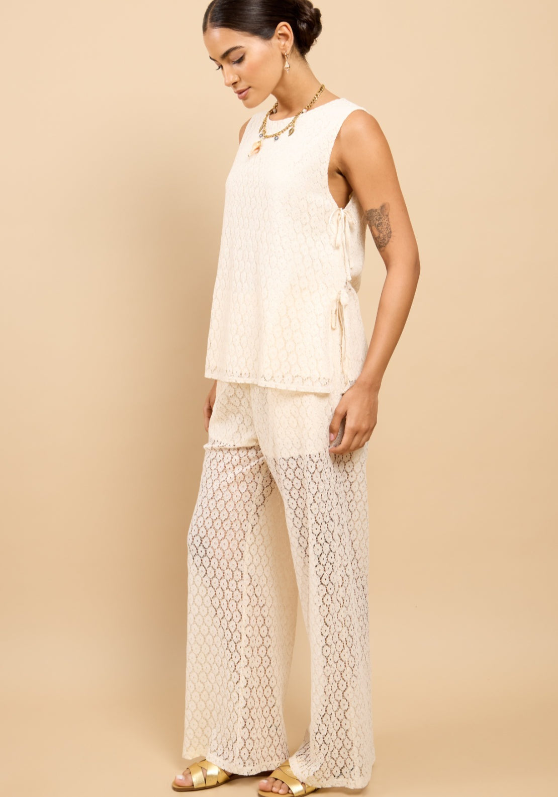 Dorothea Lace Bow Detail Top - Cream