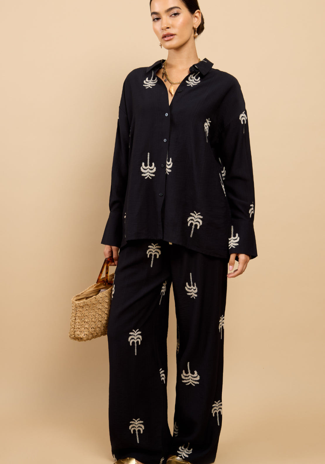 Isla Embroidered Shirt - Black