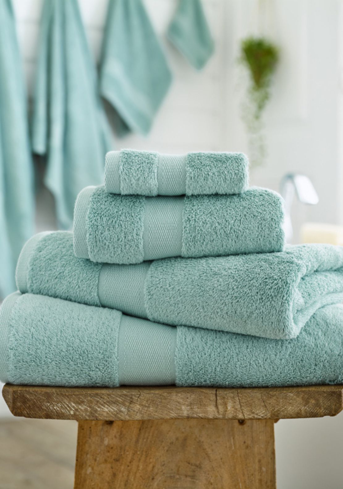 Egyptian Embrace Premium 100% Egyptian Cotton Towel - 550 GSM 1 Shaws Department Stores