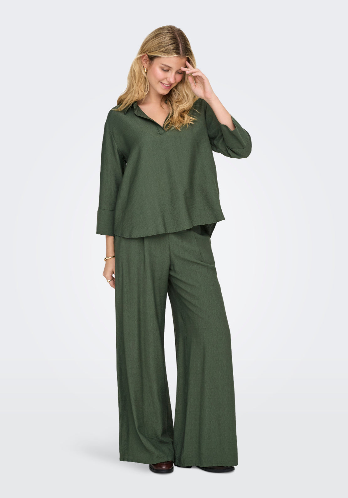 Jdy Pepper 3/4 V-Neck Collar Top Dia - Thyme 4 Shaws Department Stores