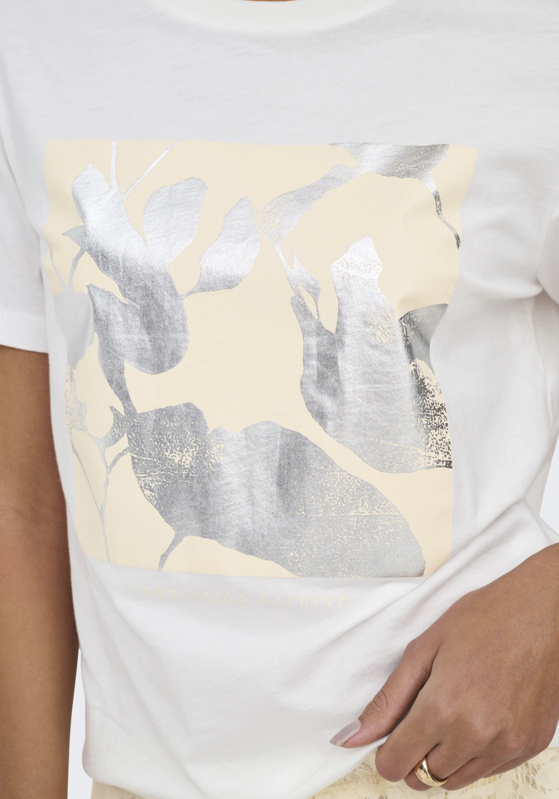 Lima Short Sleeve Print T-Shirt - Cloud Dancer Vivid