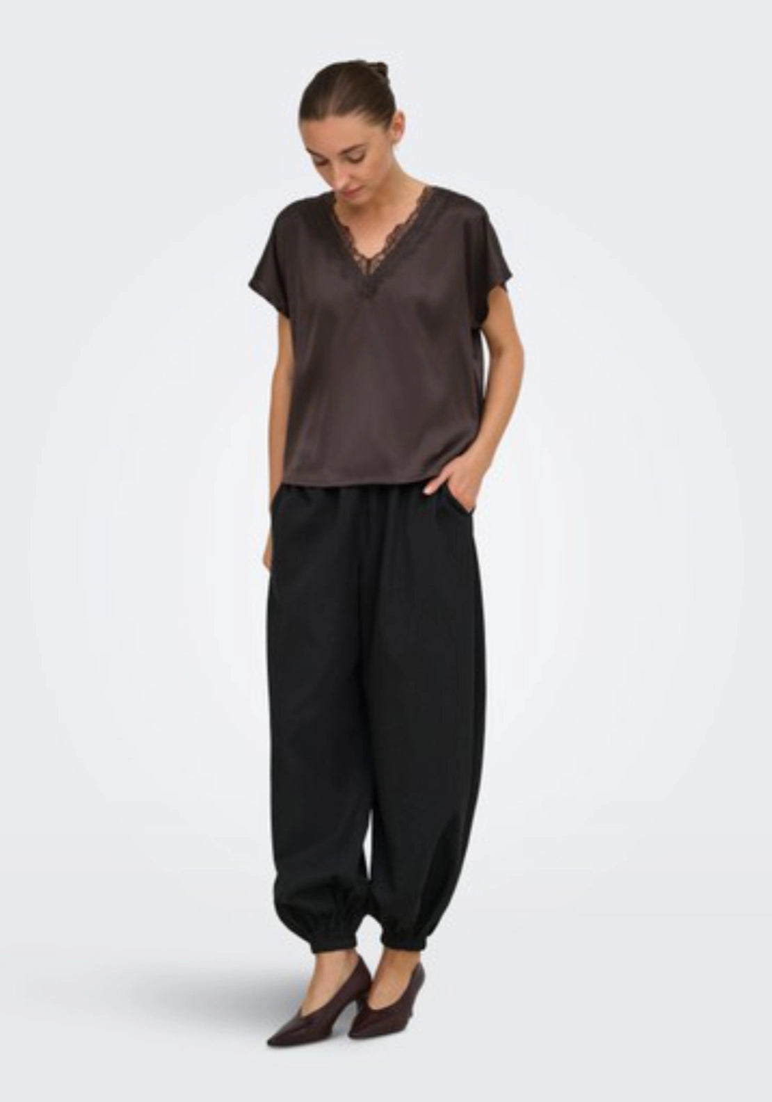 Fifi Short Sleeve V-Neck Top - Chocolate Plum