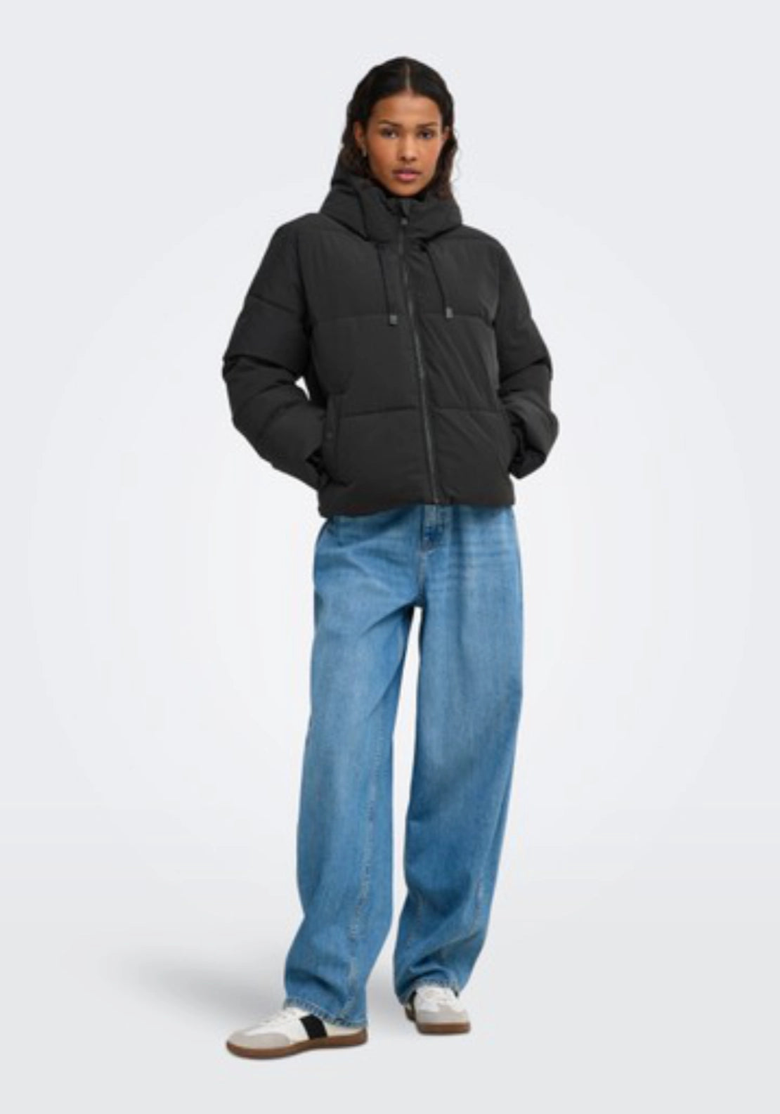 Blair Short Hooded Puffer Coat - Black