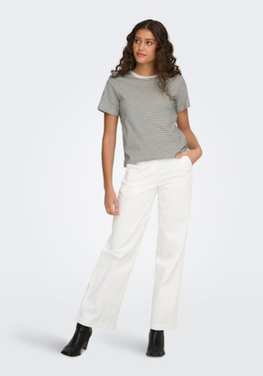 Jdy Pisa Short Sleeve Print Top - Cloud Dancer/chicory Coffee 5 Shaws Department Stores