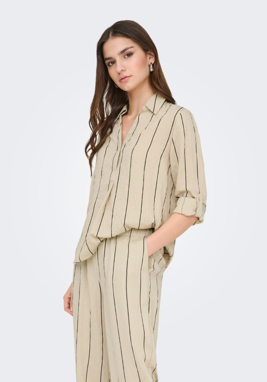 Jdy Ava Long Sleeve Fold Up Shirt - Eucalyptus/black 1 Shaws Department Stores