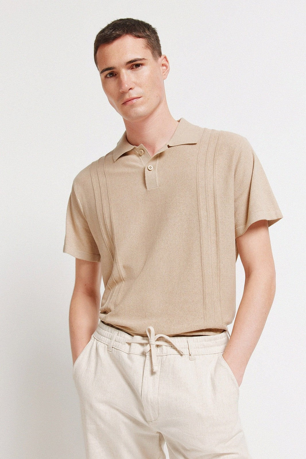 Linen Comfort Fit Chinos - Beige