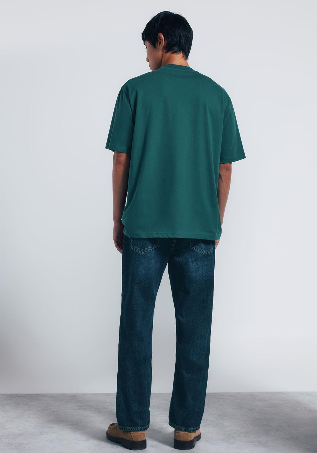 Regular Fit Dark Wash Jeans With Frayed Edges - Blue