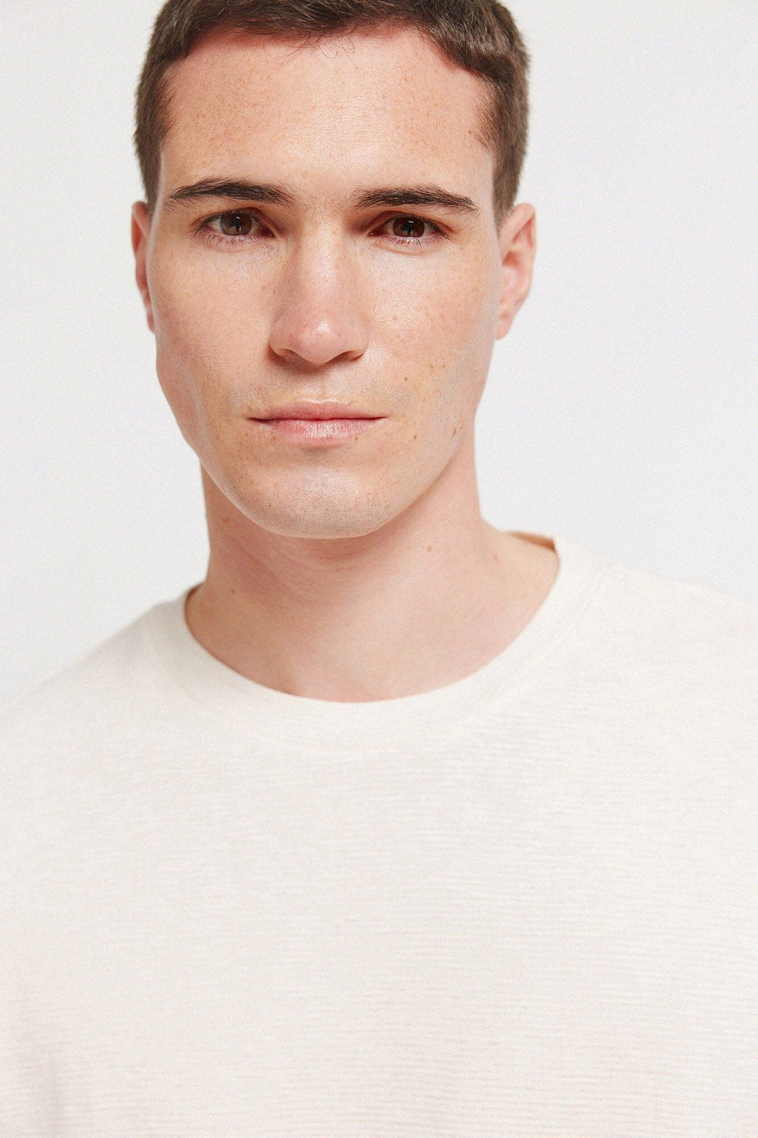 Short Sleeve Textured T-Shirt - White