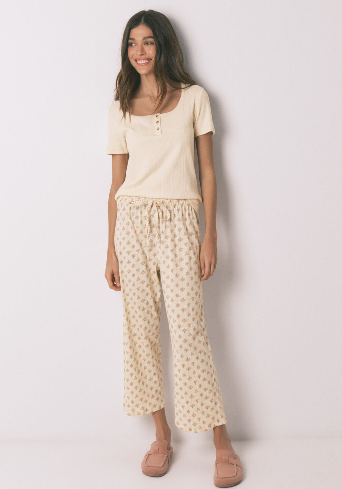 Cotton Floral Print Capri Pyjamas - Ivory
