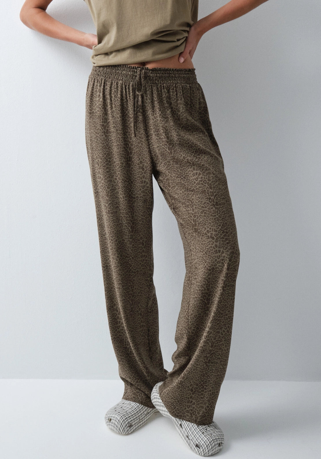 Animal Print Long Trousers - Green