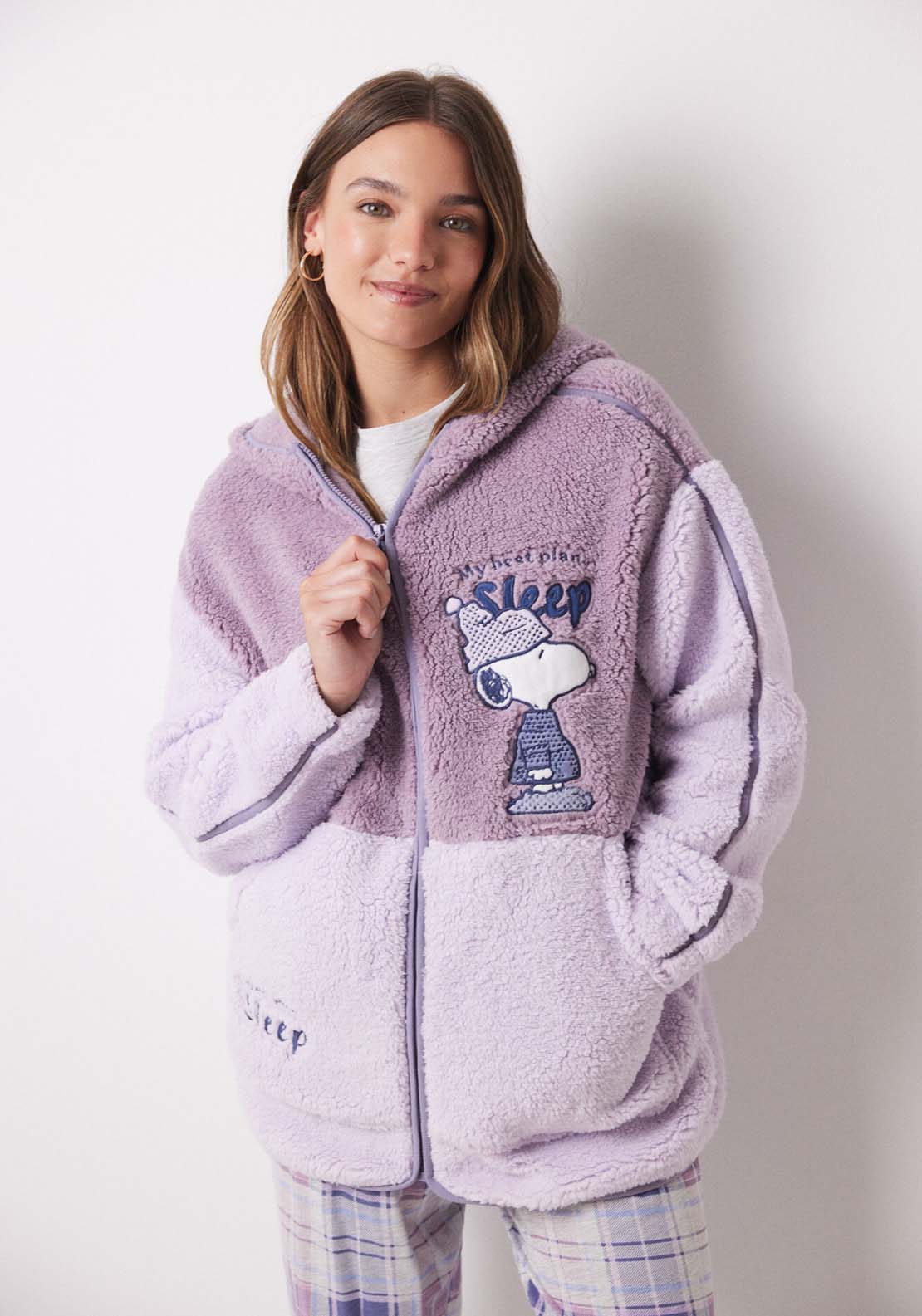 Womens Secret Short faux shearling Snoopy robe - Pink 4 Shaws Department Stores