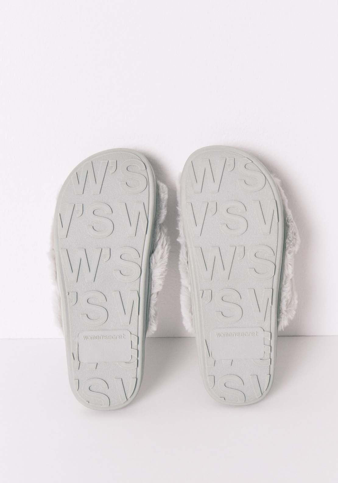 Open Shower Slippers - Green