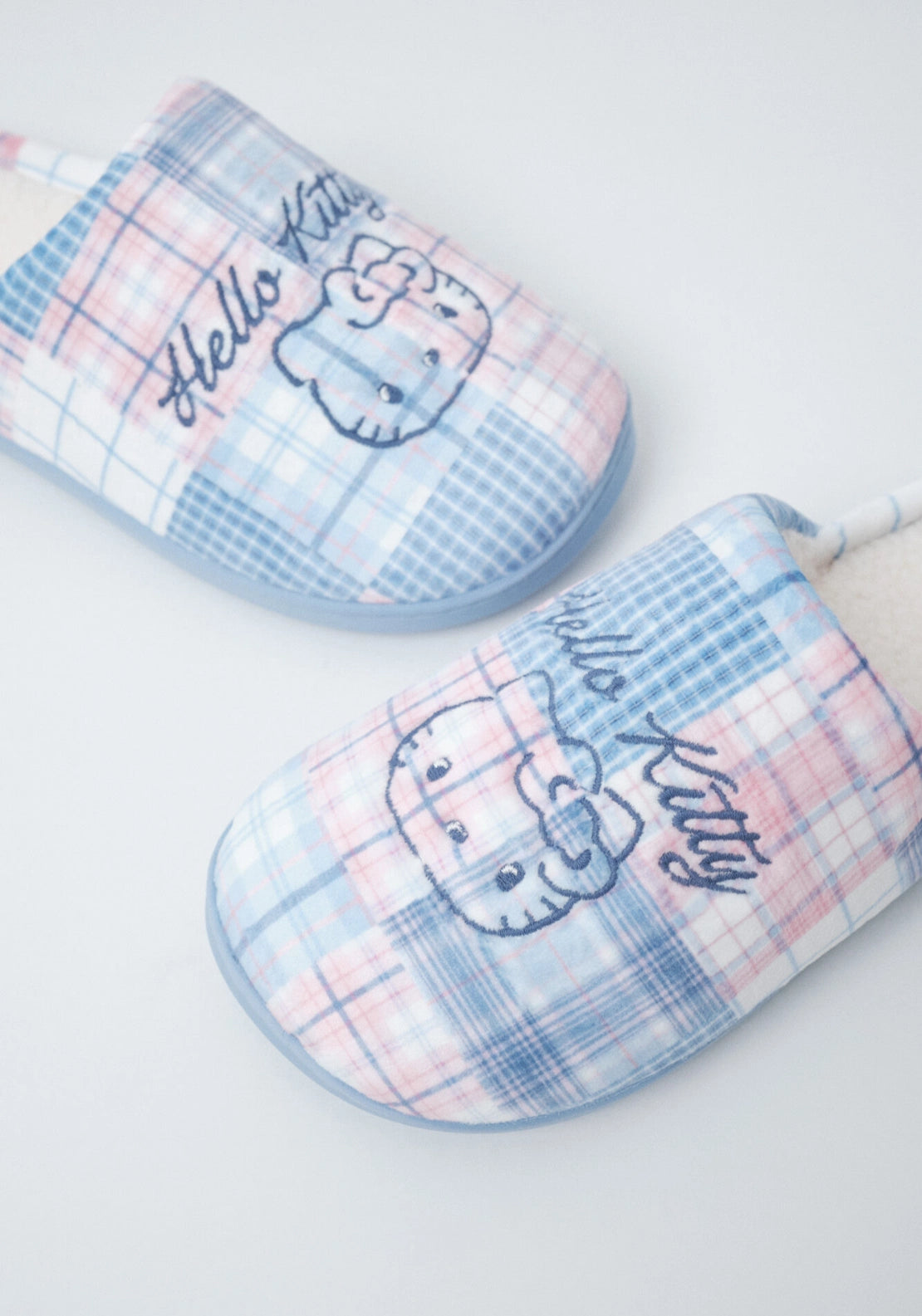 Hello Kitty Patchwork Slippers - White