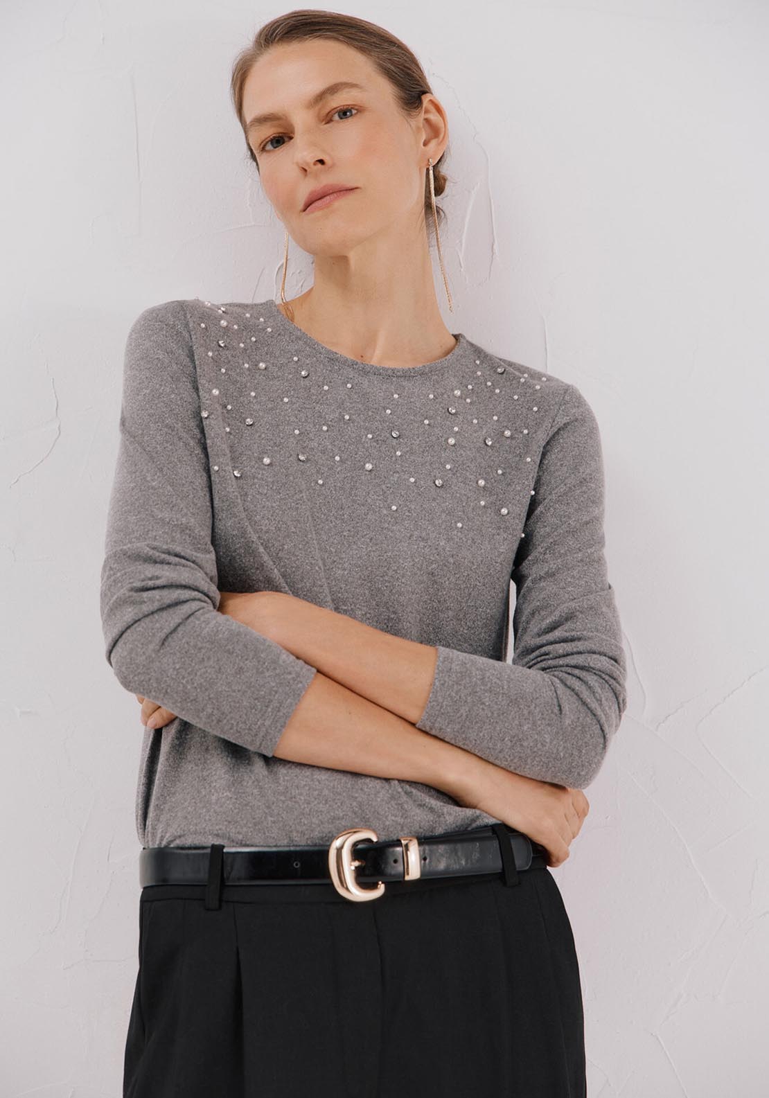 T-Shirt With Pearl & Rhinestone Details - Grey