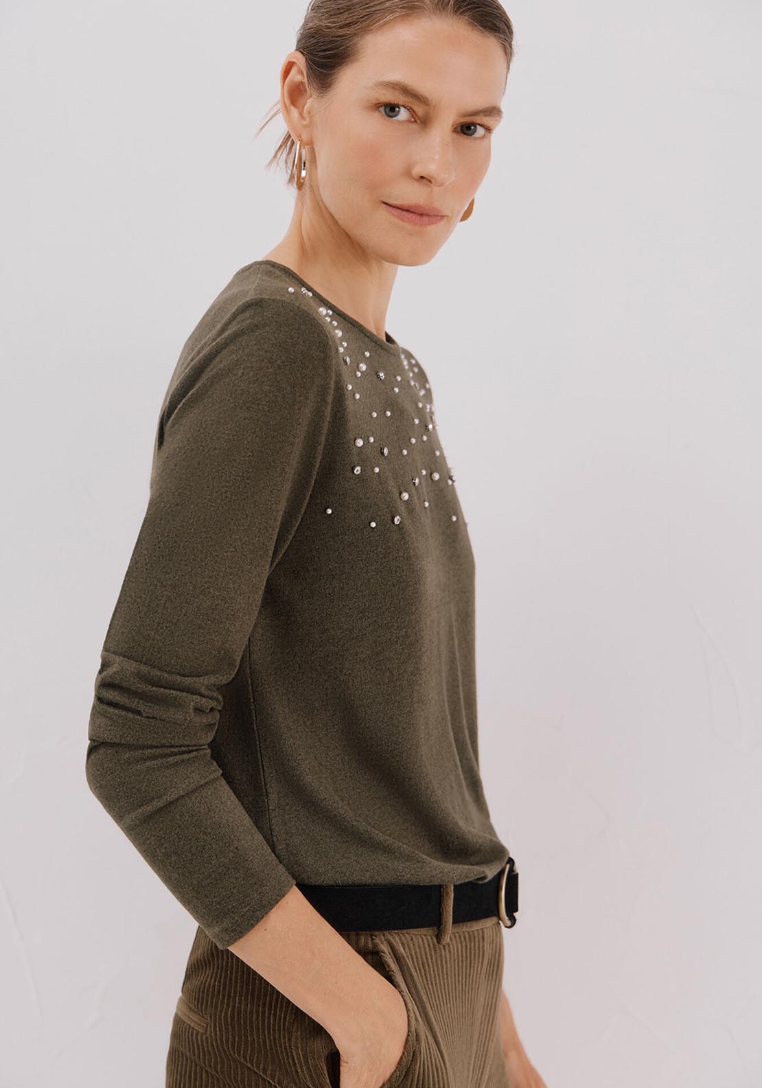 T-Shirt With Pearl & Rhinestone Details - Green