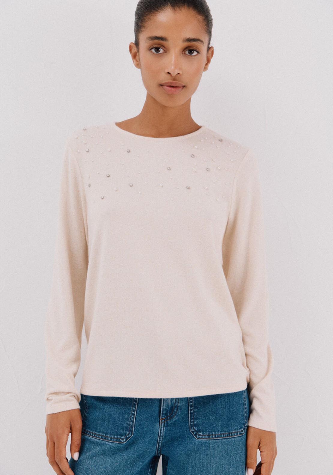 T-Shirt With Pearl & Rhinestone Details - Cream