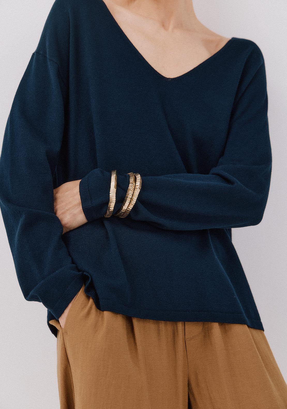 V Neck Sweater - Blue