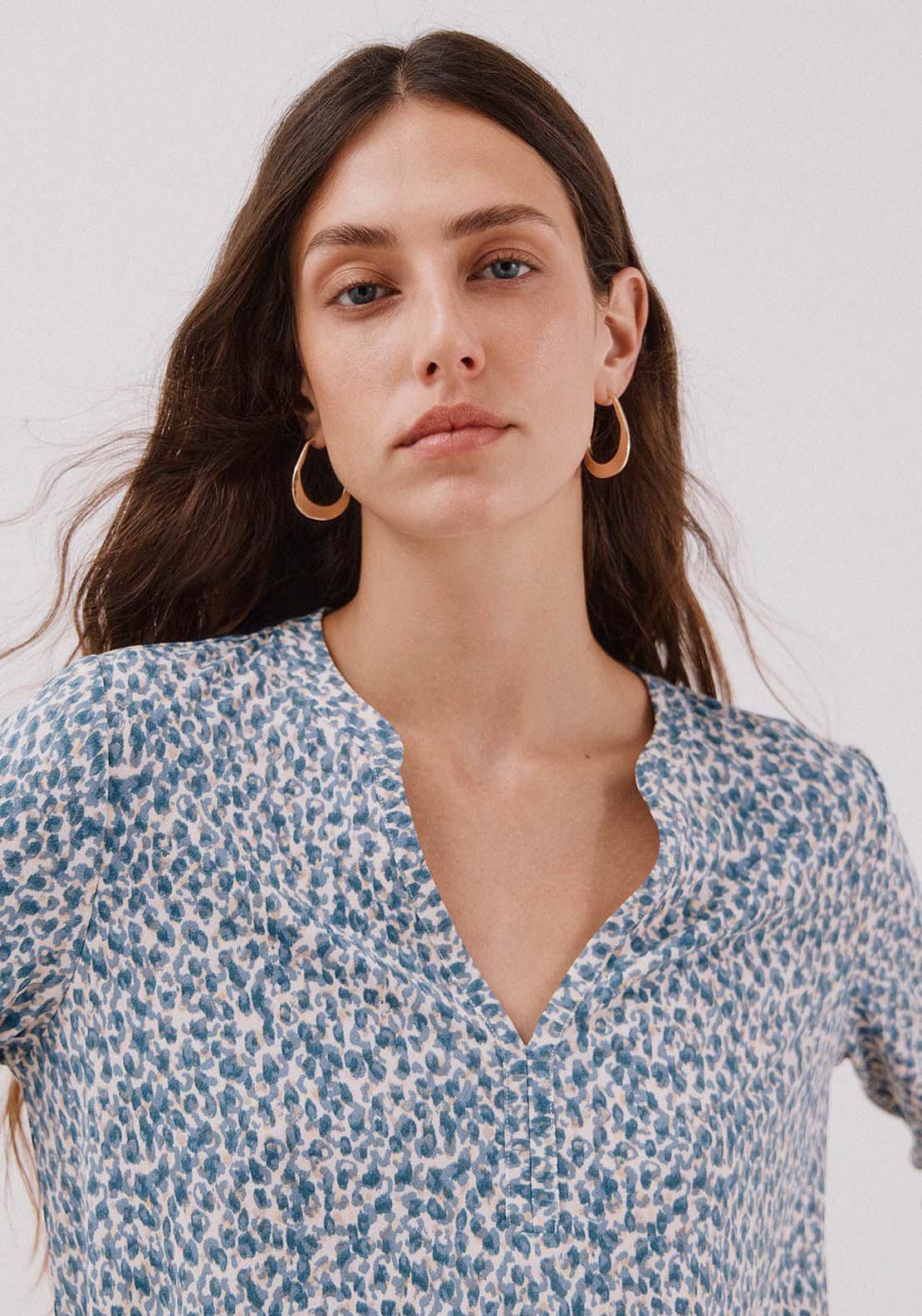 Basic Mandarin Neckline -Shirt - Blue
