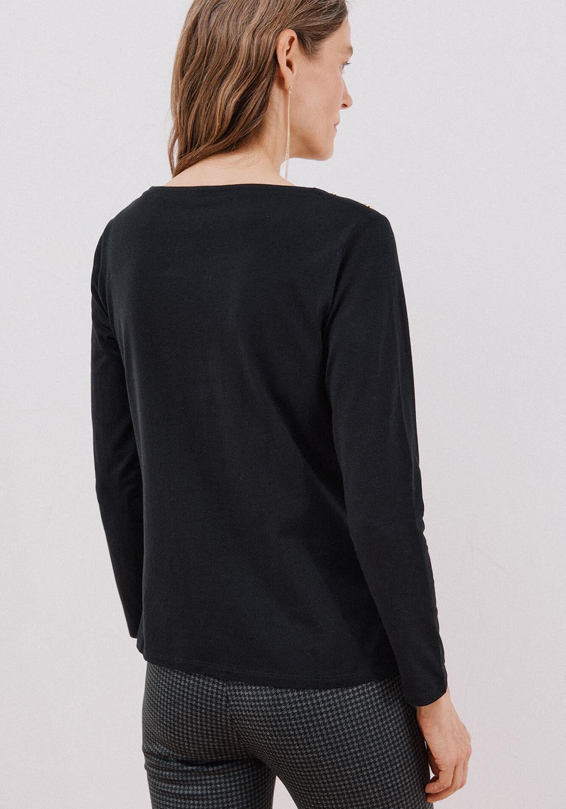 Boat Neck T-Shirt With Buttons - Black
