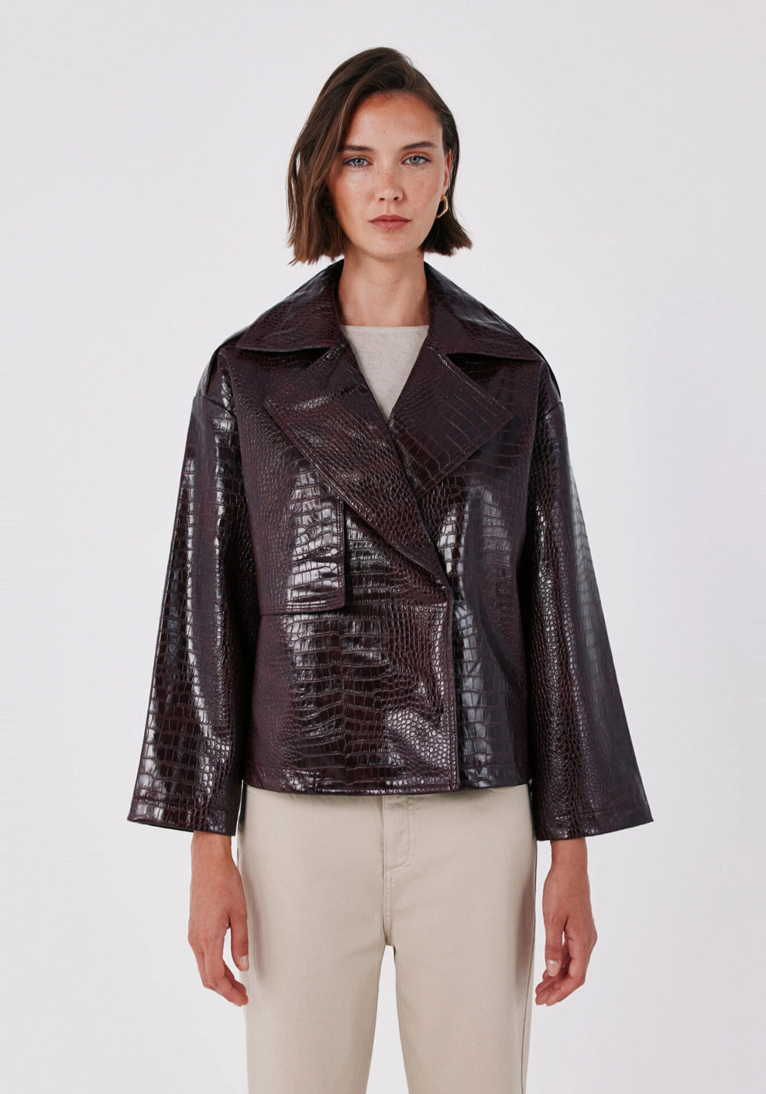 Shiny Fabric Short Trench - Wine