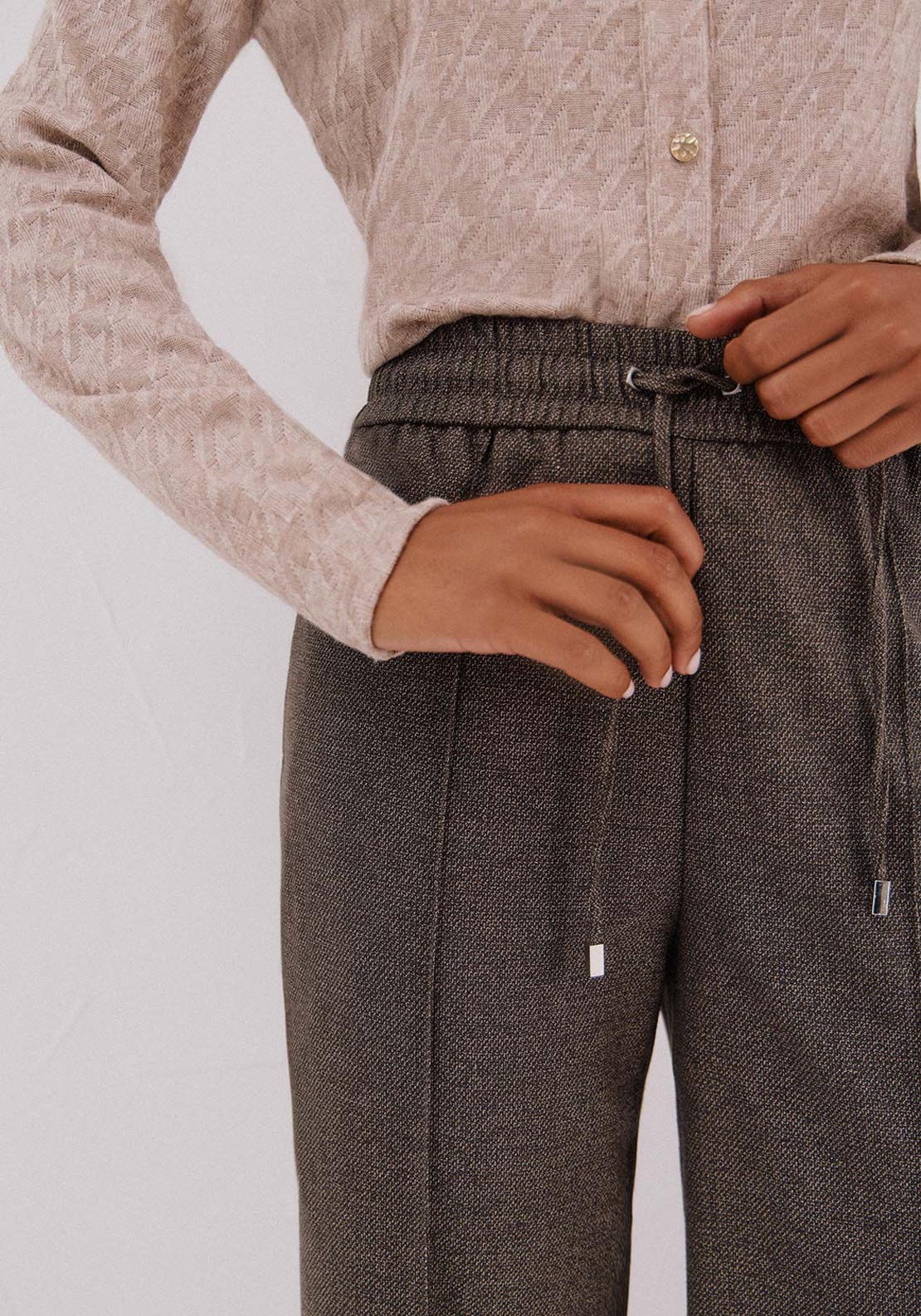 Panralón Rubber Texture Trousers - Brown