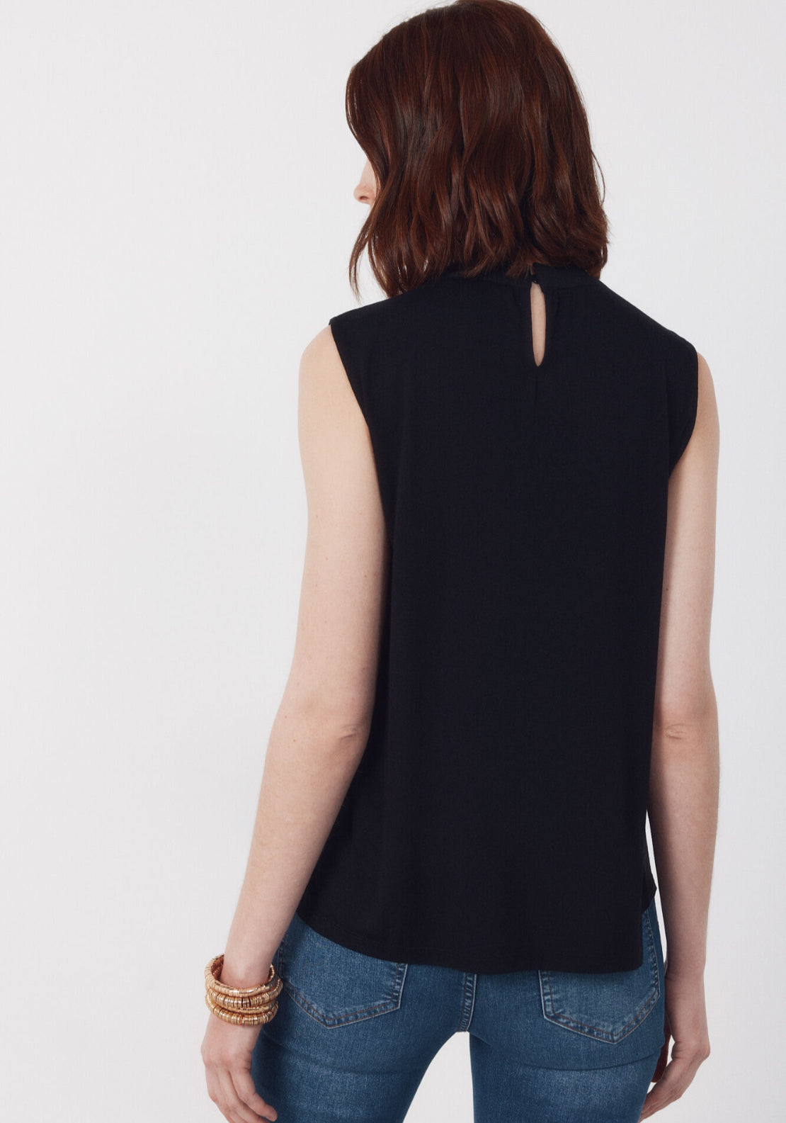 Cropped Teardrop Top - Black