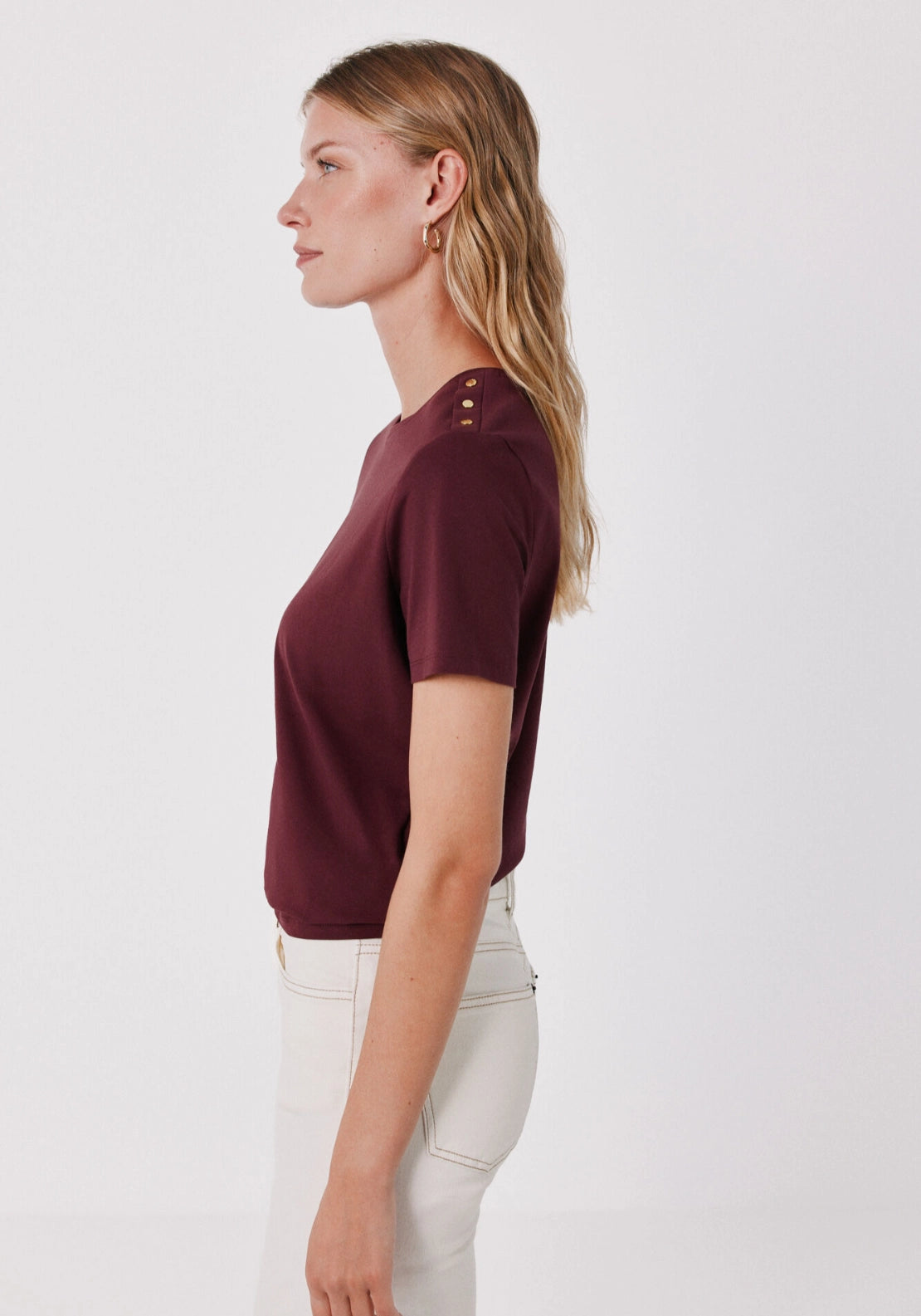 Gold button basic T-shirt - Maroon