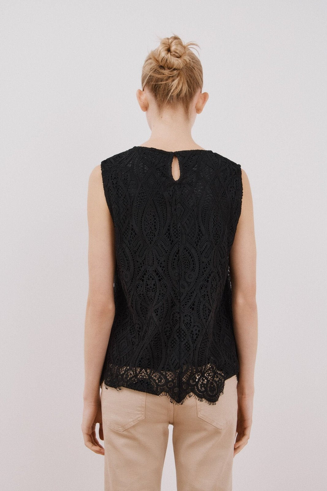 Cortefiel Top Guipur - Black 6 Shaws Department Stores