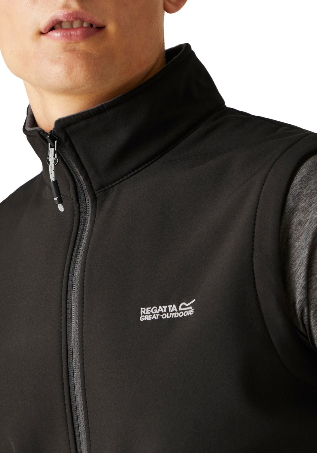Regatta Bradwell Iii Bw - Black 4 Shaws Department Stores