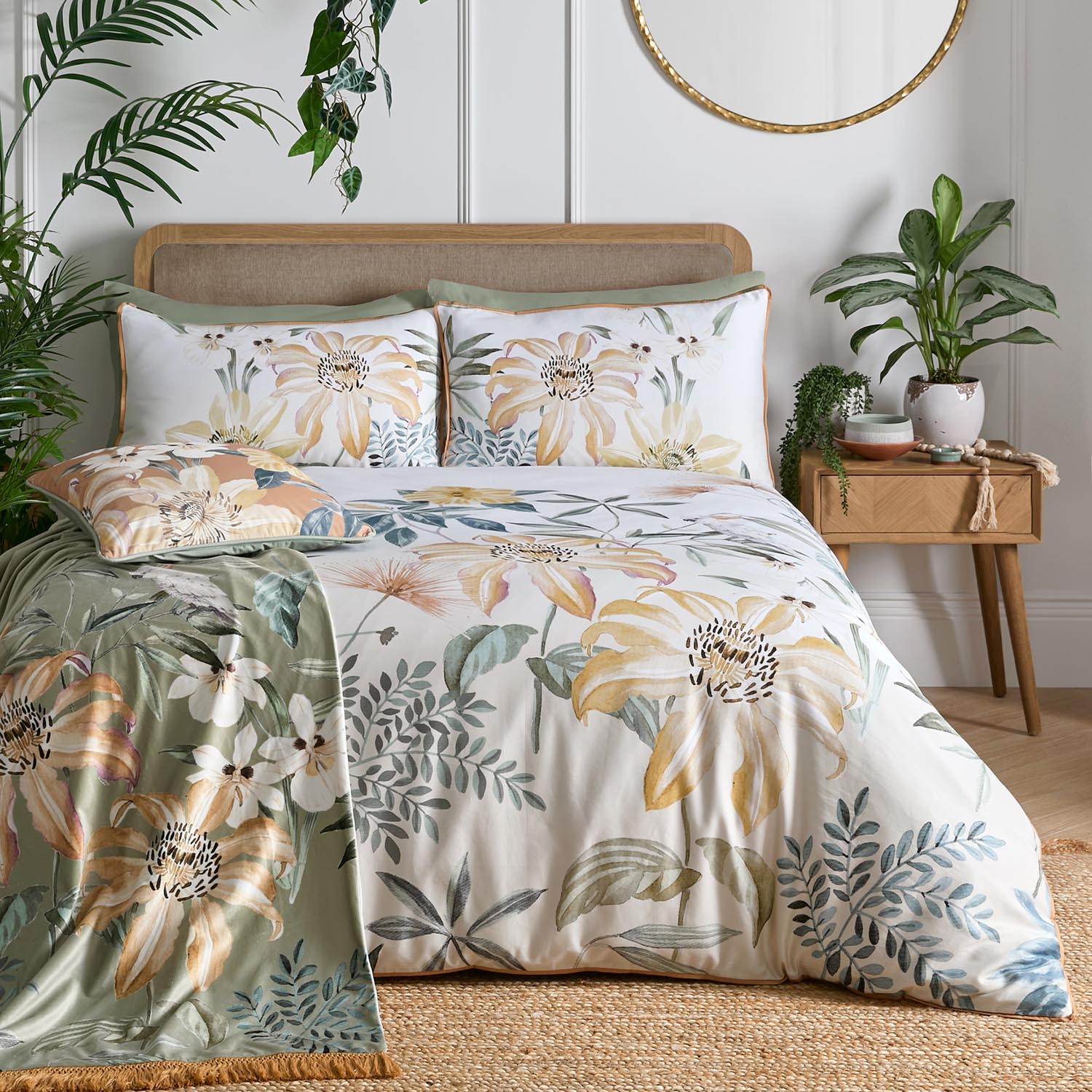 Heather & Ferne Sarah Duvet Cover Set - Gold 3 Shaws Department Stores