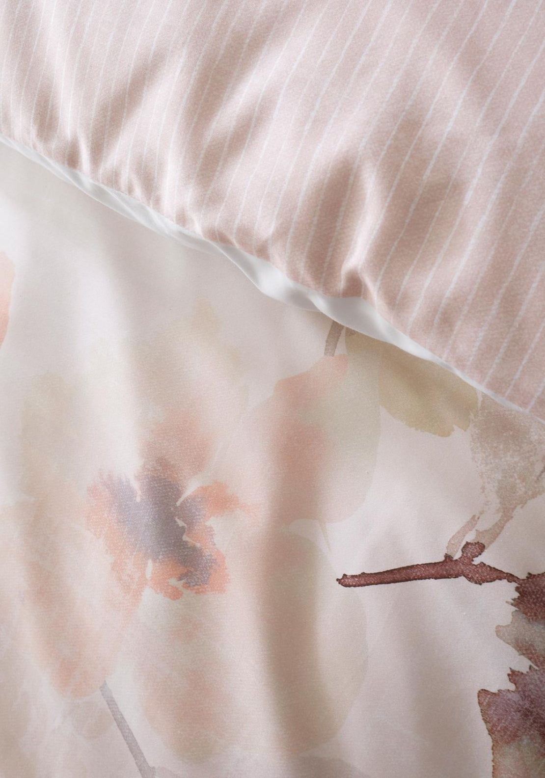 Heather & Ferne 100% Cotton Floral Blooms Duvet Cover Set - Beige 4 Shaws Department Stores