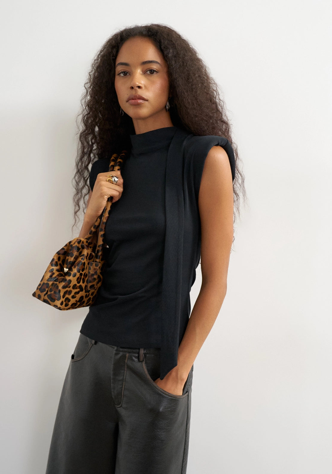Benda Short Sleeve Scarf Tank Top - Jet Black