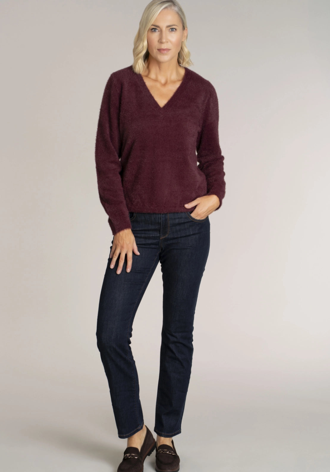 Fluffy V-Neck Jumper - Wine