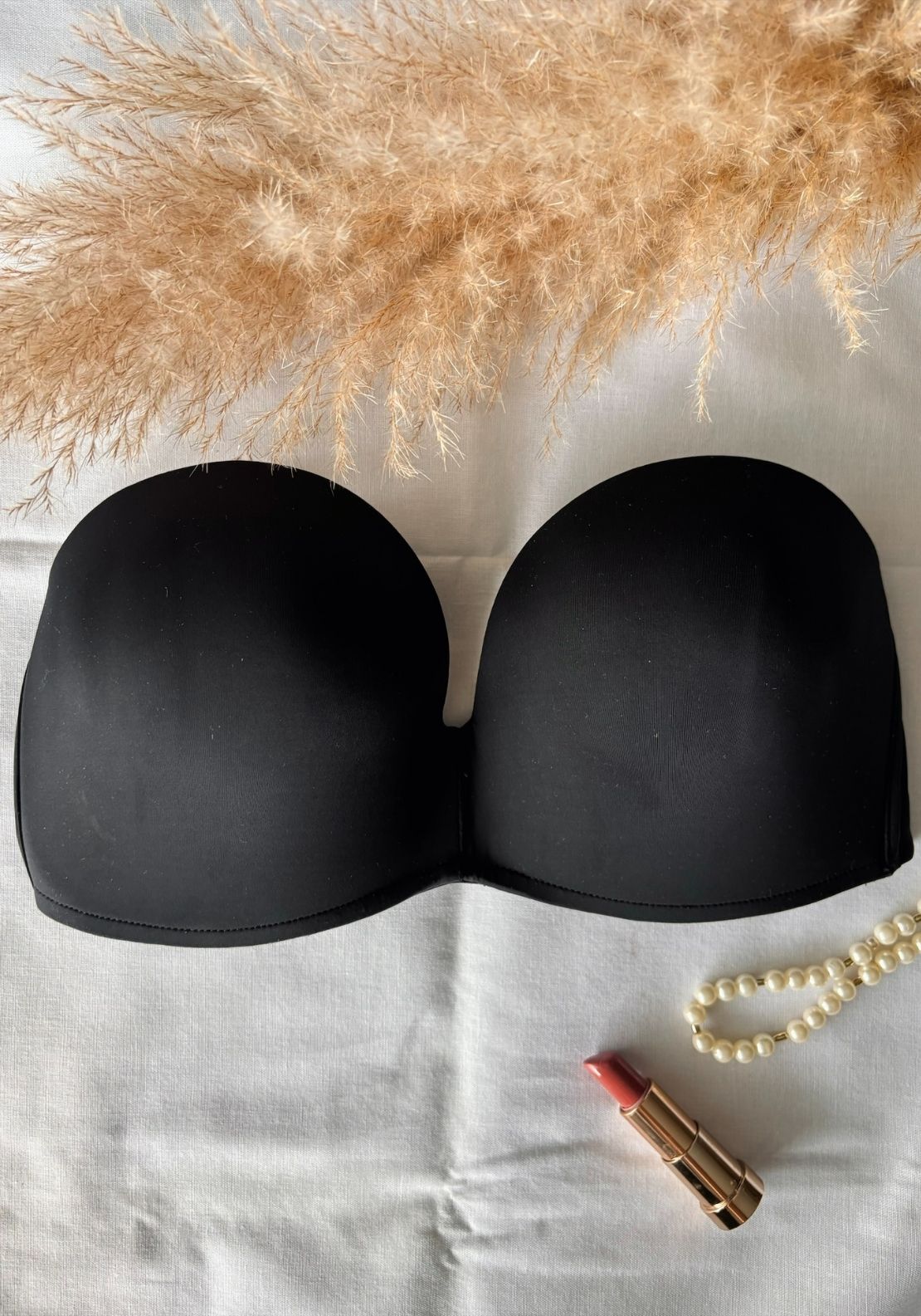 Wonderbra Ultimate Strapless Under Wire Push Up Bra - Black 4 Shaws Department Stores