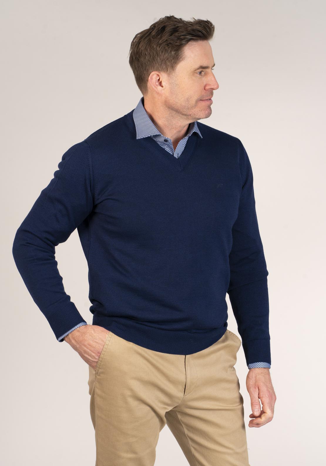 Yeats 50/50 Fine Merino Wool & Acrylic V-Neck Knit - Navy 3 Shaws Department Stores