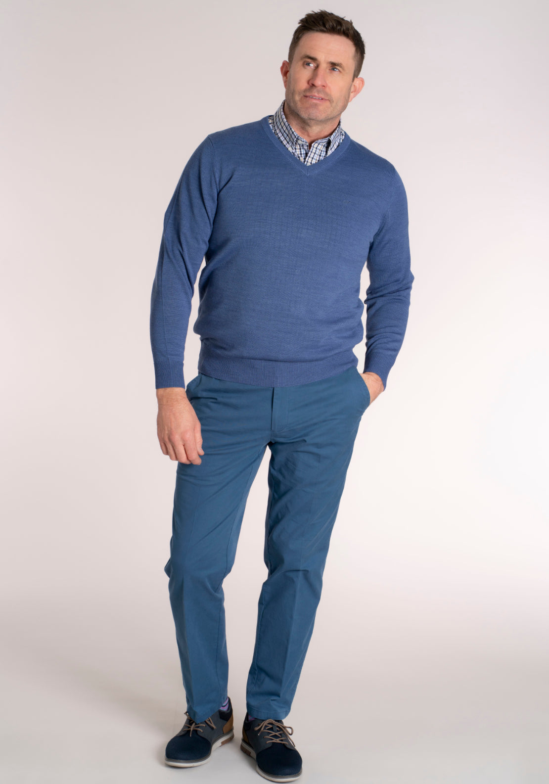 Yeats Fine Merino Wool Blend V-Neck Knitwear - White 4 Shaws Department Stores