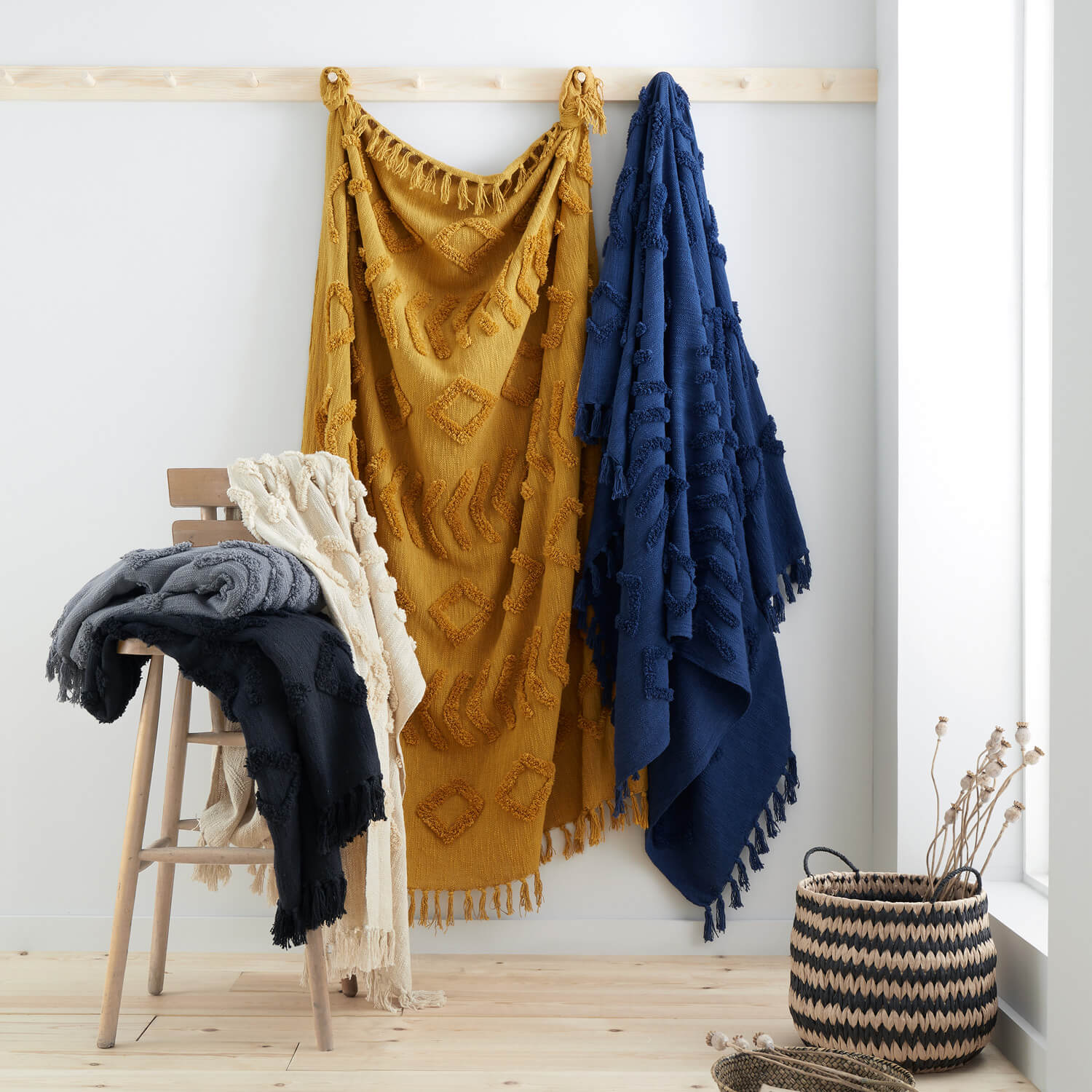 Pineapple Elephant Kabeli Tufted 130x170cm Blanket Throw - Ochre 4 Shaws Department Stores
